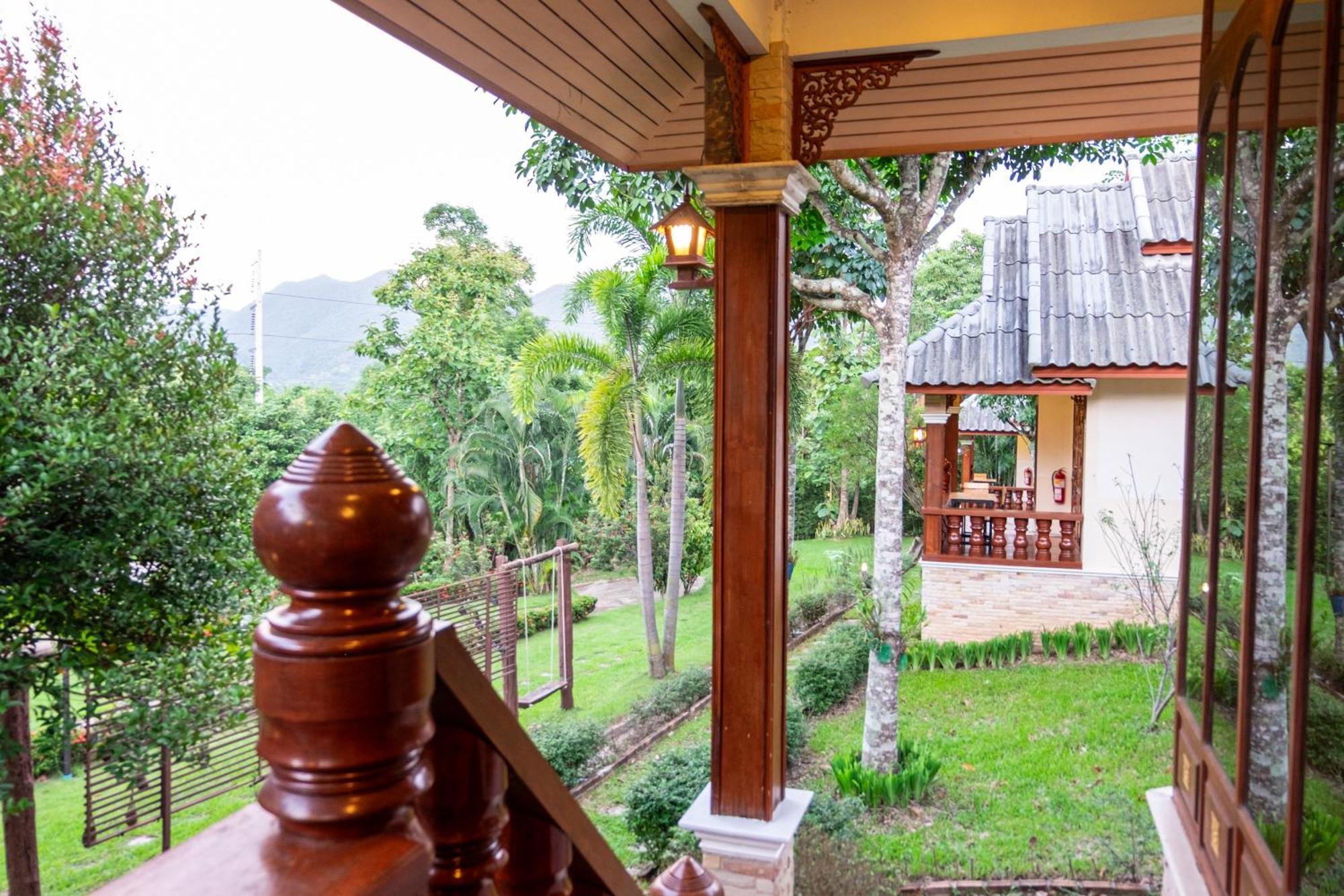 Mont Goei Pai Hotel Exterior photo