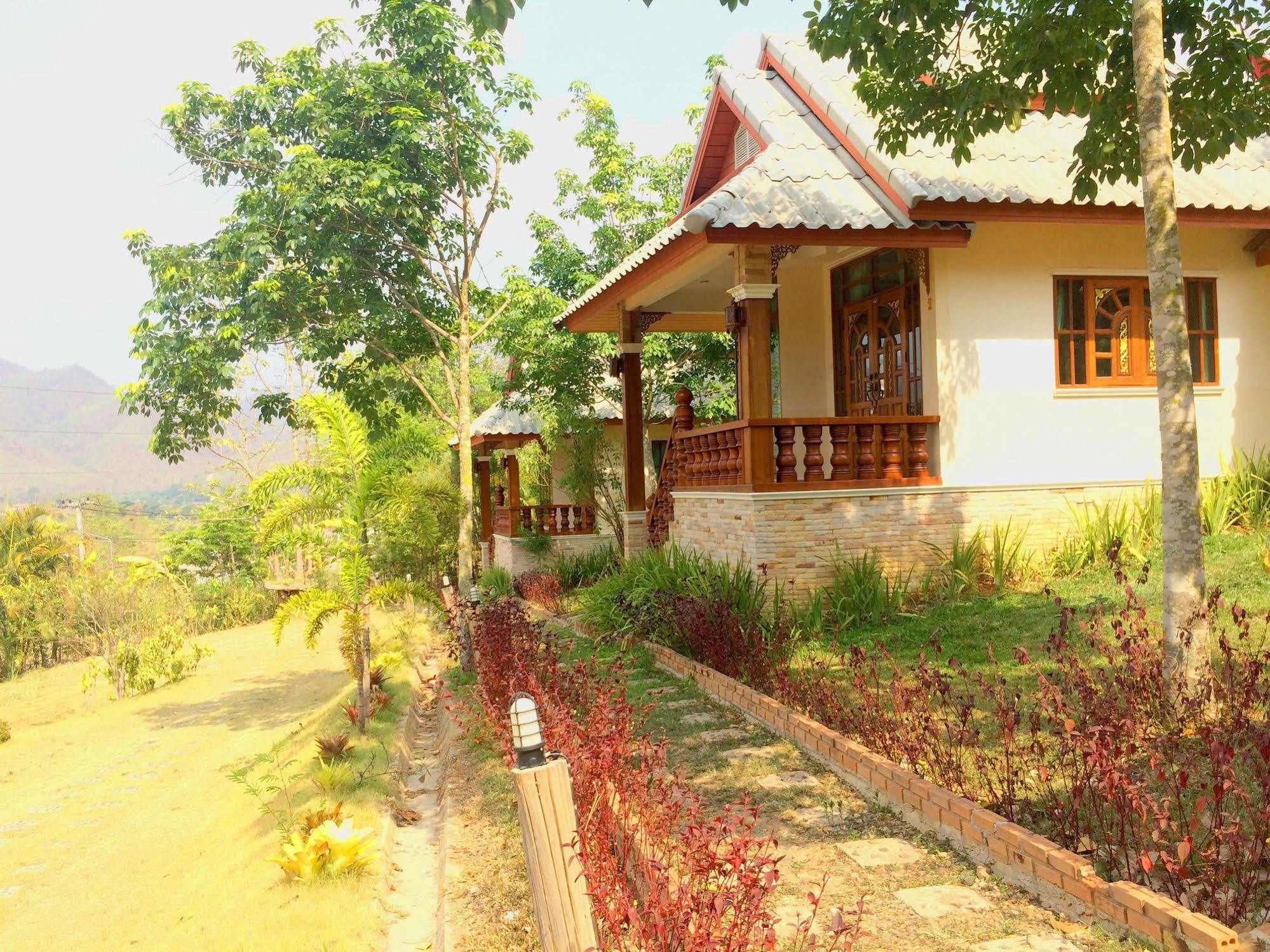 Mont Goei Pai Hotel Exterior photo