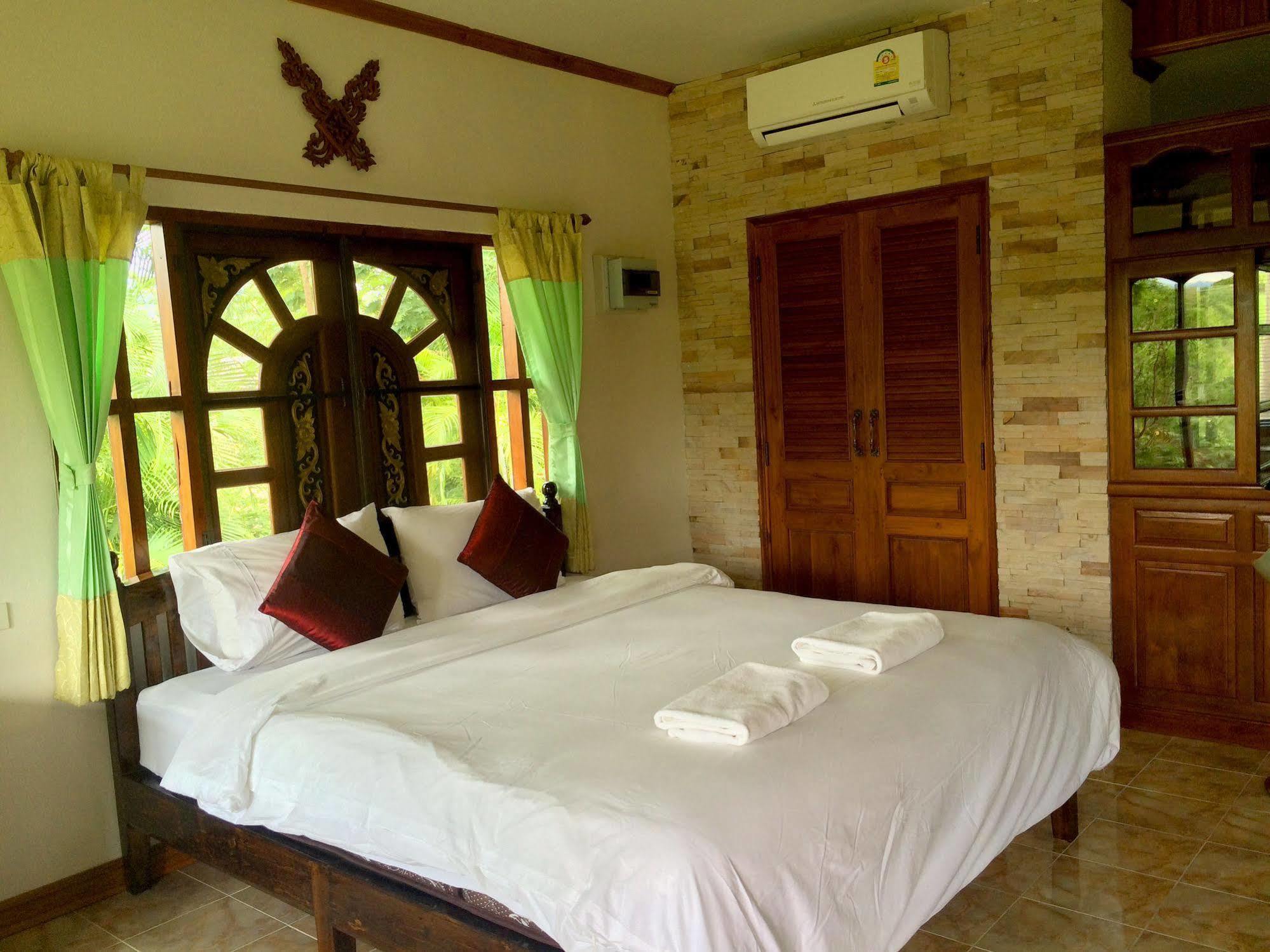 Mont Goei Pai Hotel Exterior photo